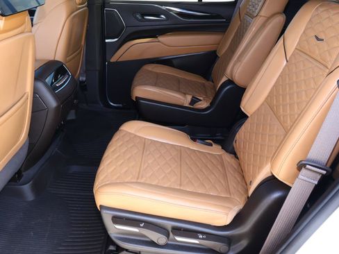 Certified 2024 Cadillac Escalade Sport w/ Touring Package AWD/4WD image 28