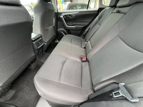 Used 2025 Toyota RAV4 LE AWD/4WD image 25