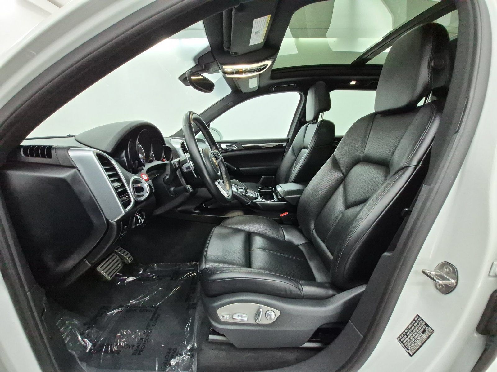 Used 2018 Porsche Cayenne S AWD/4WD image 5