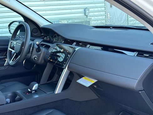 Certified 2025 Land Rover Discovery Sport S image 10