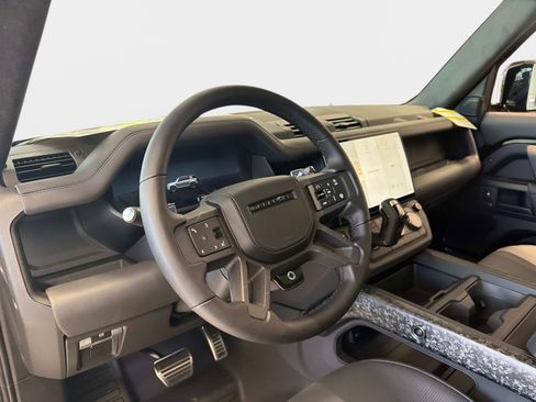 New 2026 Land Rover Defender 110 OCTA AWD/4WD image 18
