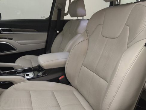 Used 2020 Kia Telluride EX FWD image 17