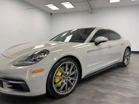 Used 2018 Porsche Panamera 4S AWD/4WD image 19