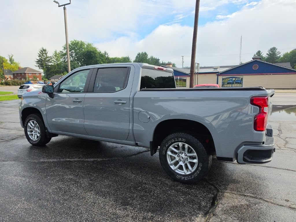 Certified 2024 Chevrolet Silverado 1500 RST w/ Z71 Off-Road Package AWD/4WD image 4