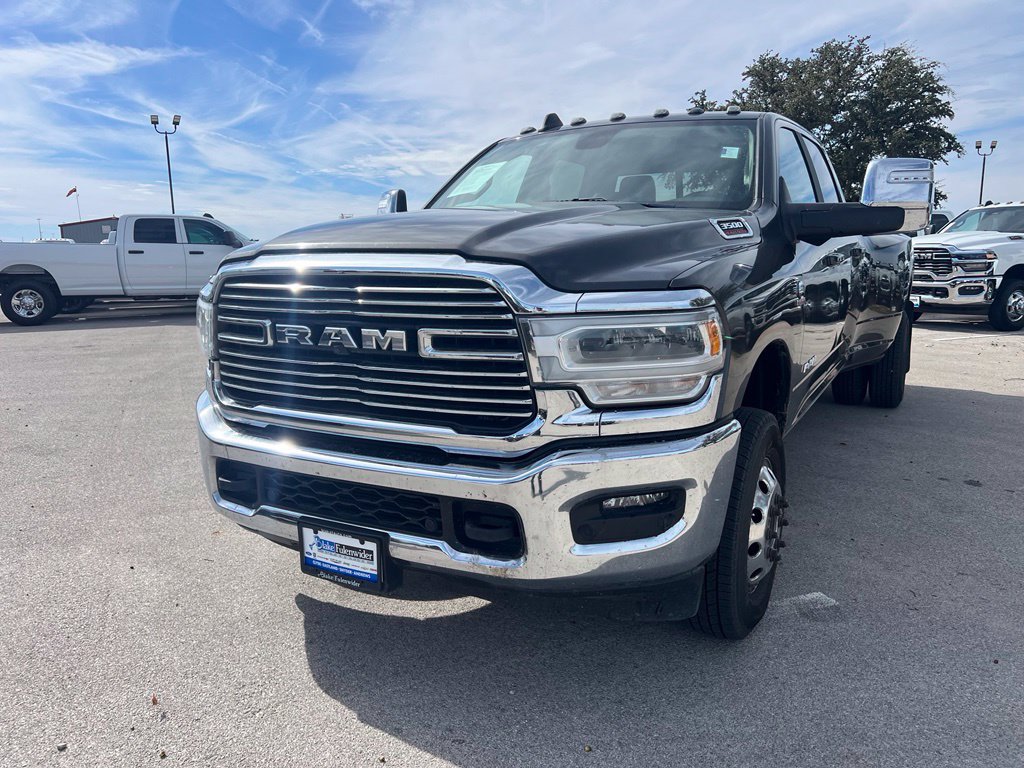 Used 2024 RAM 3500 Laramie w/ Towing Technology Group AWD/4WD image 3