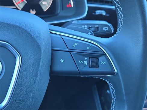 Used 2025 Audi Q7 3.0T Premium Plus image 21