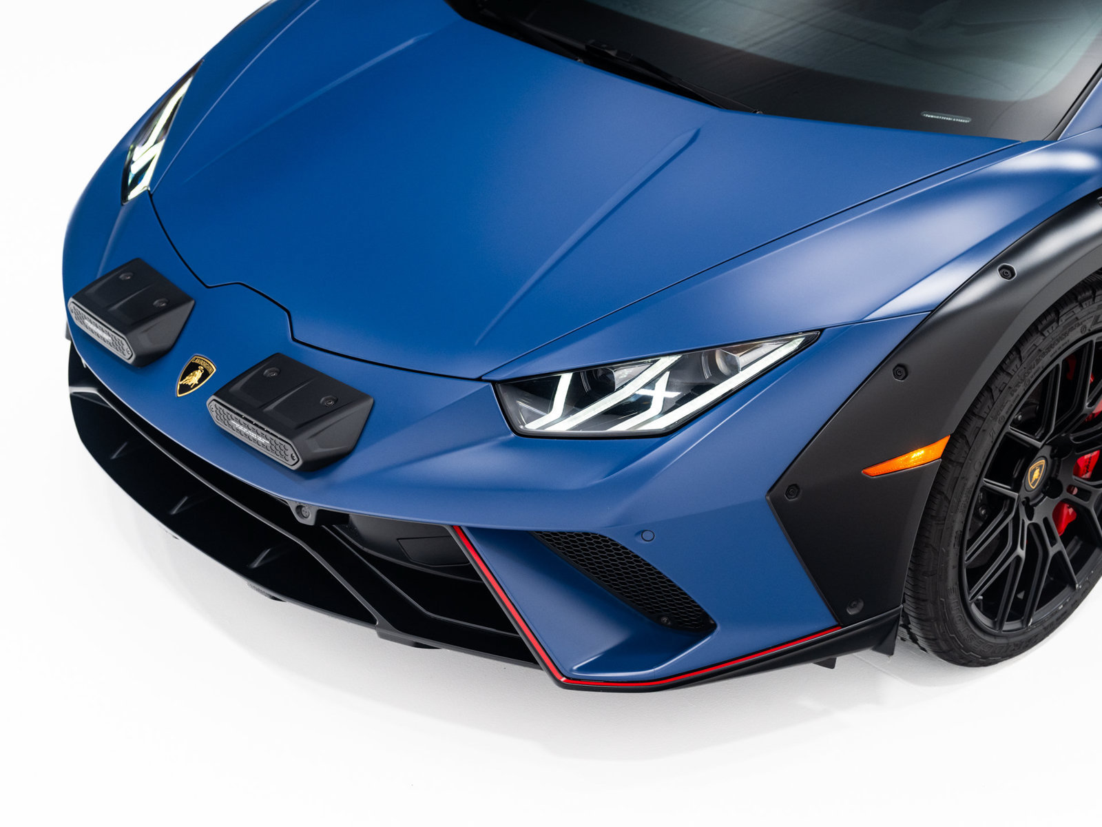 Used 2023 Lamborghini Huracan Sterrato AWD/4WD image 14