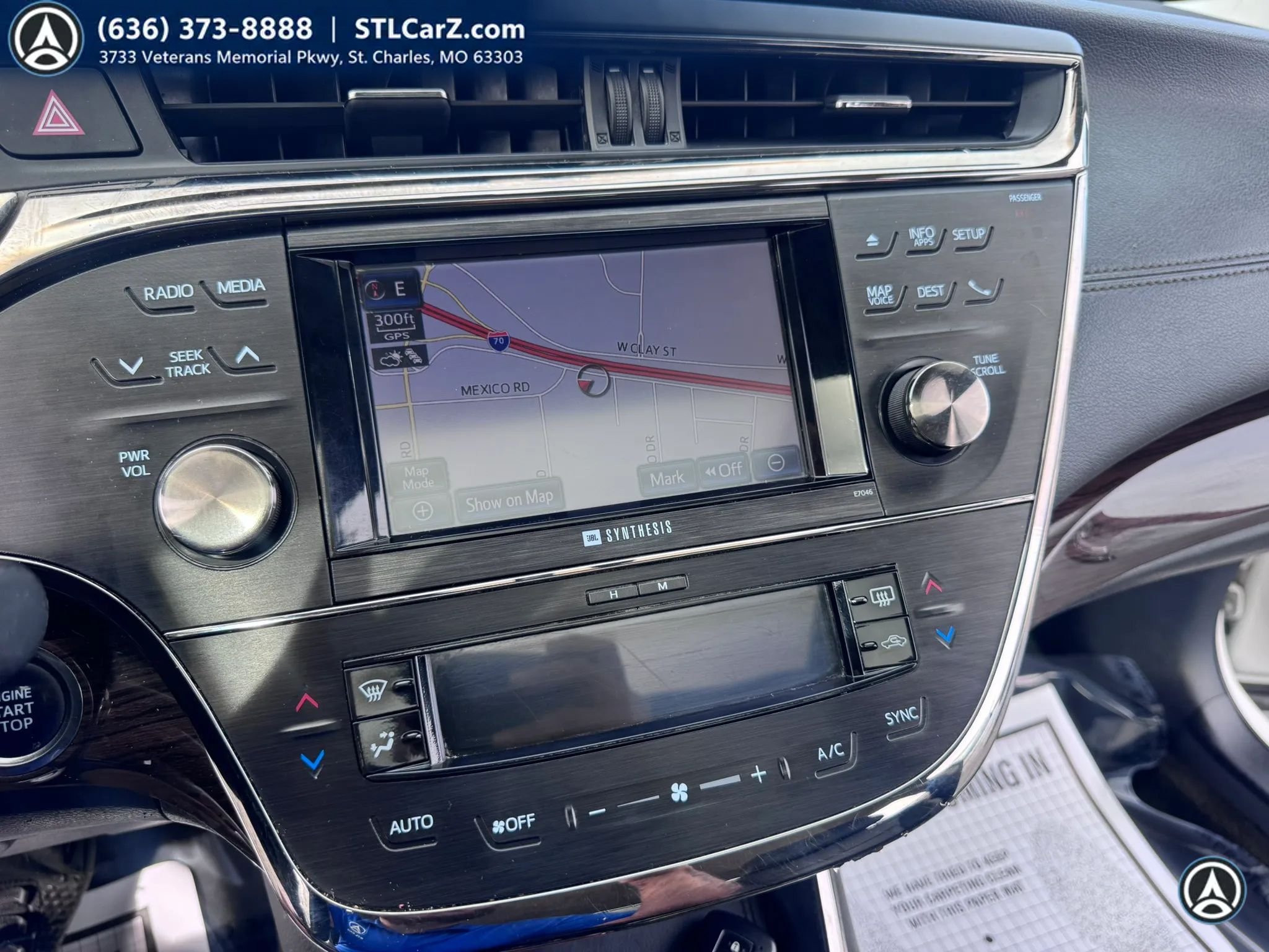 Used 2013 Toyota Avalon Limited FWD image 16