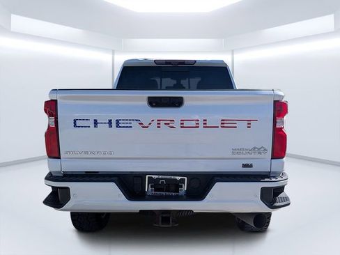 Used 2020 Chevrolet Silverado 2500 High Country w/ Z71 Off-Road Package image 4
