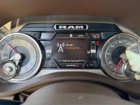 Used 2019 RAM 1500 Limited image 15