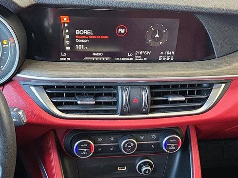 Used 2019 Alfa Romeo Stelvio Ti AWD/4WD image 14