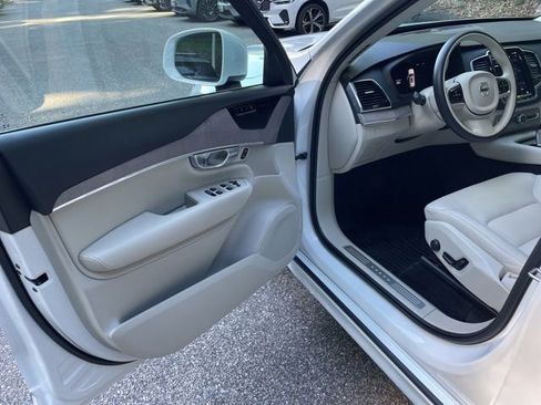Certified 2023 Volvo XC90 B6 Plus w/ Protection Package AWD/4WD image 11