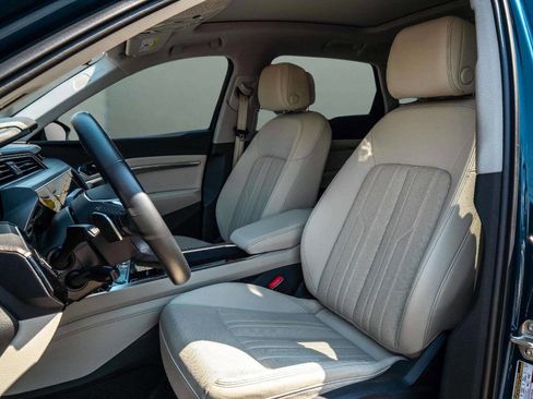 Used 2022 Audi e-tron Premium Plus w/ Premium Plus Package image 5