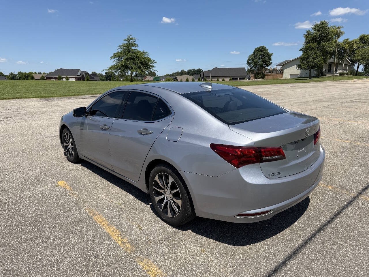 Used 2015 Acura TLX w/ Technology Package FWD image 3