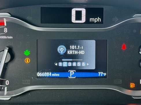 Used 2018 Honda Pilot Elite image 8