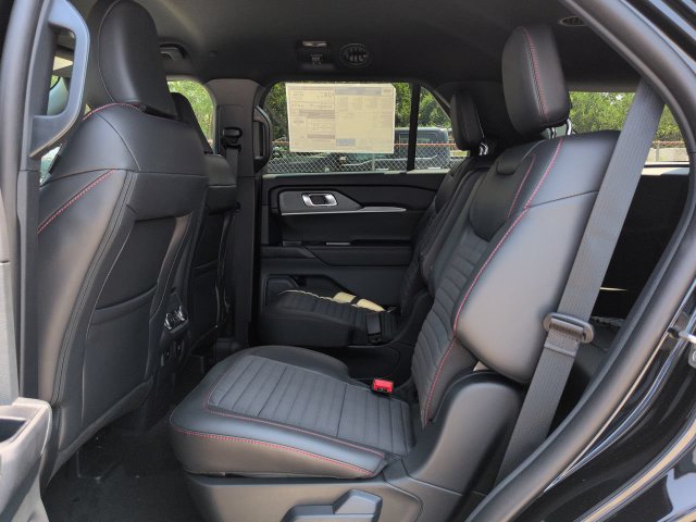 New 2026 Ford Explorer ST-Line w/ ST-Line Street Pack RWD image 13