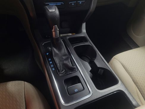 Used 2017 Ford Escape SE image 26