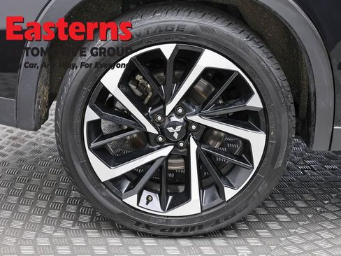 Used 2024 Mitsubishi Outlander SE AWD/4WD image 30