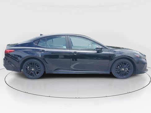 Certified 2025 Toyota Camry SE FWD image 2