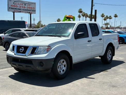 Used 2021 Nissan Frontier S RWD image 2