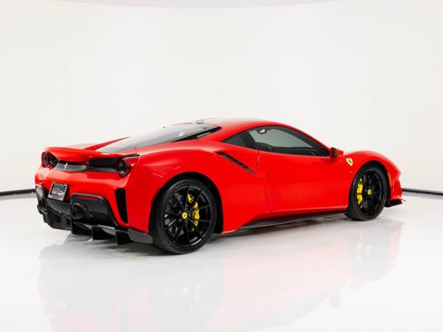 Used 2019 Ferrari 488 Pista Coupe image 3