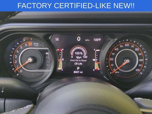 Certified 2025 Jeep Gladiator Rubicon w/ Convenience Group AWD/4WD image 18