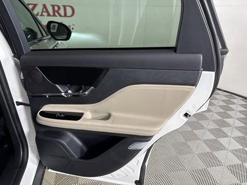 New 2026 Lincoln Corsair Premiere image 24