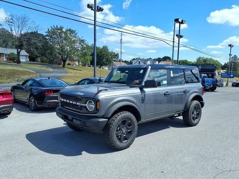 New 2025 Ford Bronco Big Bend image 1