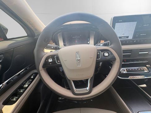 Certified 2024 Lincoln Corsair Grand Touring AWD/4WD image 12