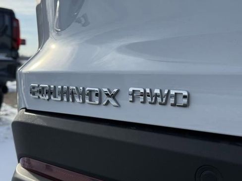 Used 2025 Chevrolet Equinox LT w/ Convenience Package II image 7