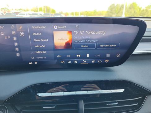 New 2026 Buick Enclave Sport Touring w/ Power Package AWD/4WD image 12