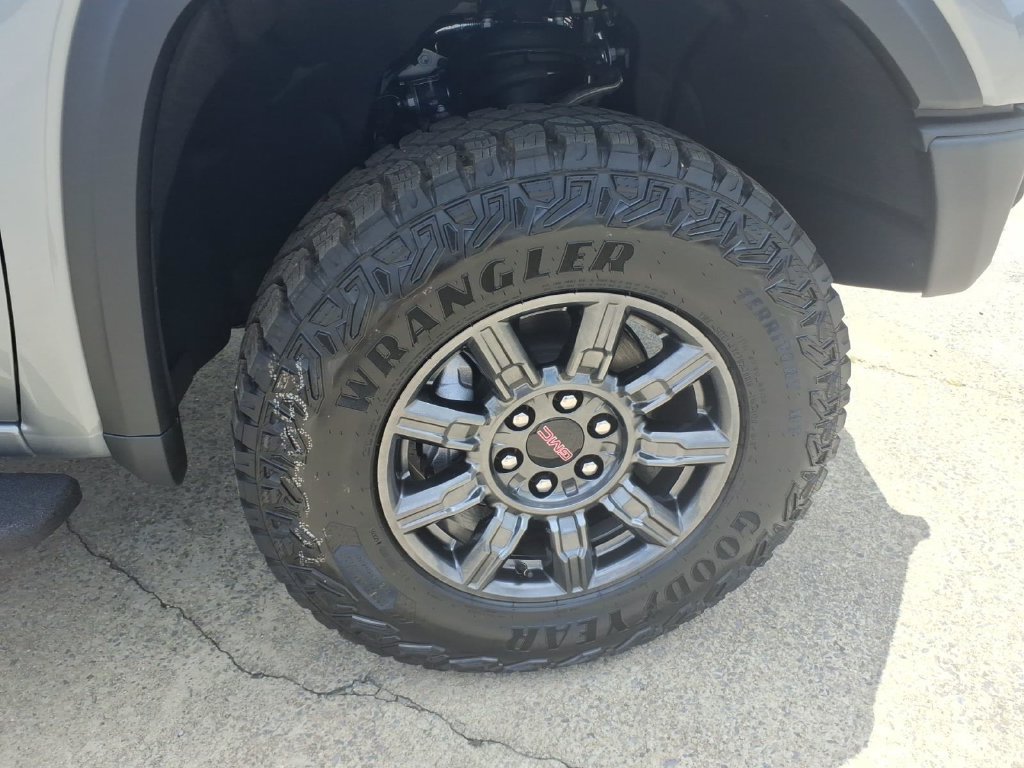 New 2026 GMC Sierra 1500 AT4X AWD/4WD image 9