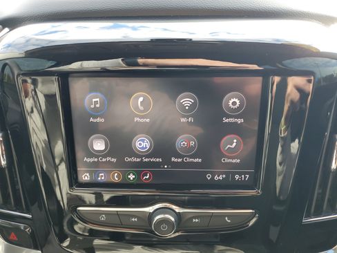 Used 2020 Chevrolet Traverse LS image 31