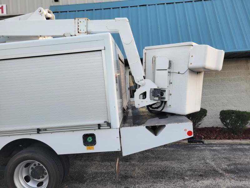 Used 2017 RAM 5500 Tradesman w/ Power & Remote Entry Group RWD image 25