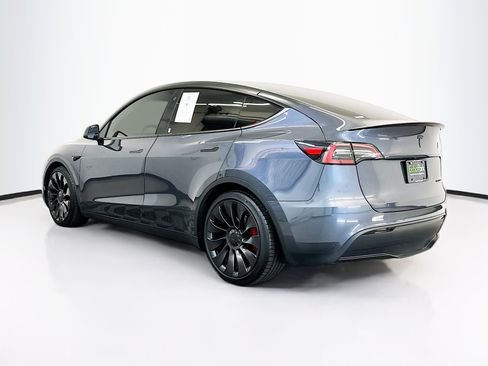 Used 2022 Tesla Model Y Performance image 5