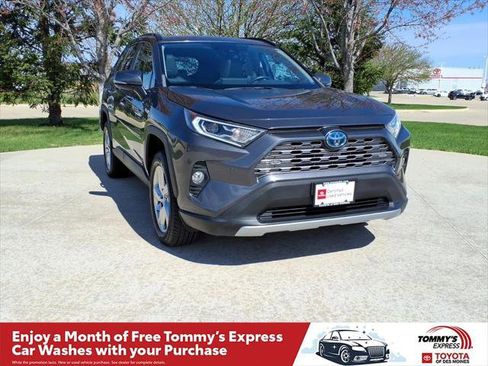 Certified 2019 Toyota RAV4 Limited image 1