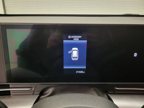 Used 2025 Hyundai Kona SEL image 26