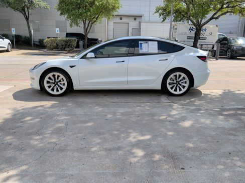 Used 2021 Tesla Model 3 Standard Range Plus RWD image 7