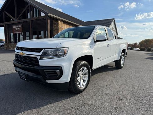 Used 2022 Chevrolet Colorado LT w/ Fleet Safety Package RWD image 2