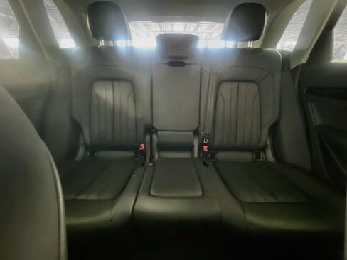 Used 2018 Audi Q5 2.0T Premium Plus w/ Premium Plus Package AWD/4WD image 26