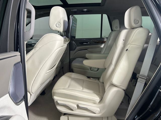 Used 2023 Cadillac Escalade Premium Luxury Platinum AWD/4WD image 24