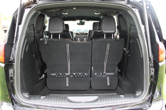 Used 2025 Chrysler Voyager LX FWD image 47