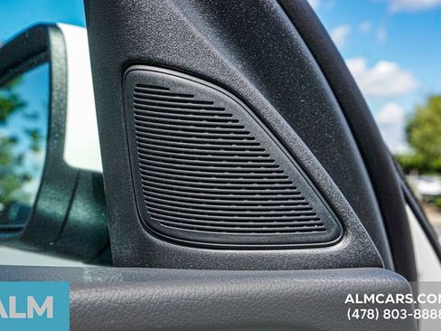 Used 2025 Mercedes-Benz C 300 Sedan image 49