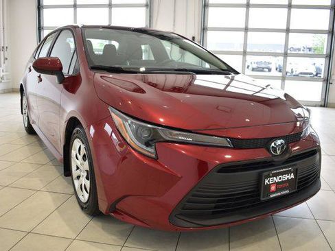 Certified 2025 Toyota Corolla LE FWD image 1