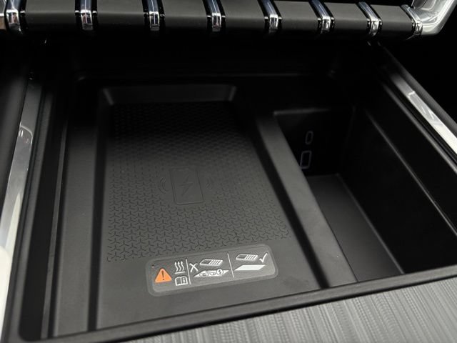 New 2026 GMC Acadia Elevation w/ Black Edition FWD image 32