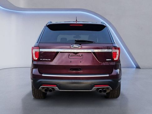 Used 2018 Ford Explorer Platinum image 4