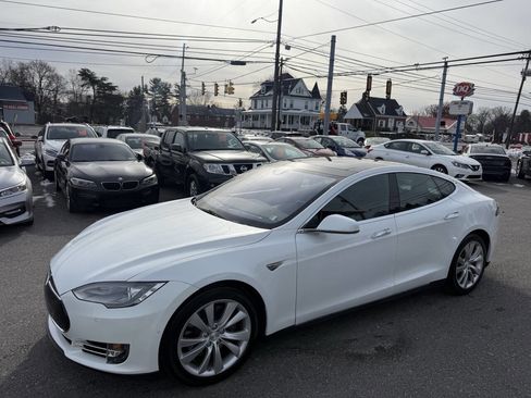 Used 2016 Tesla Model S 90D image 1
