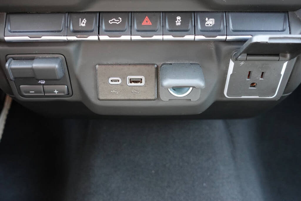 Used 2025 Chevrolet Silverado 2500 Custom w/ Custom Convenience Package AWD/4WD image 52