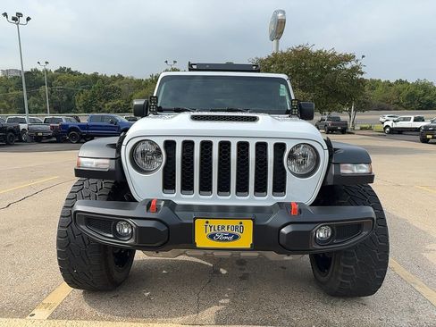 Used 2022 Jeep Gladiator Mojave w/ Trailer Tow Package image 3