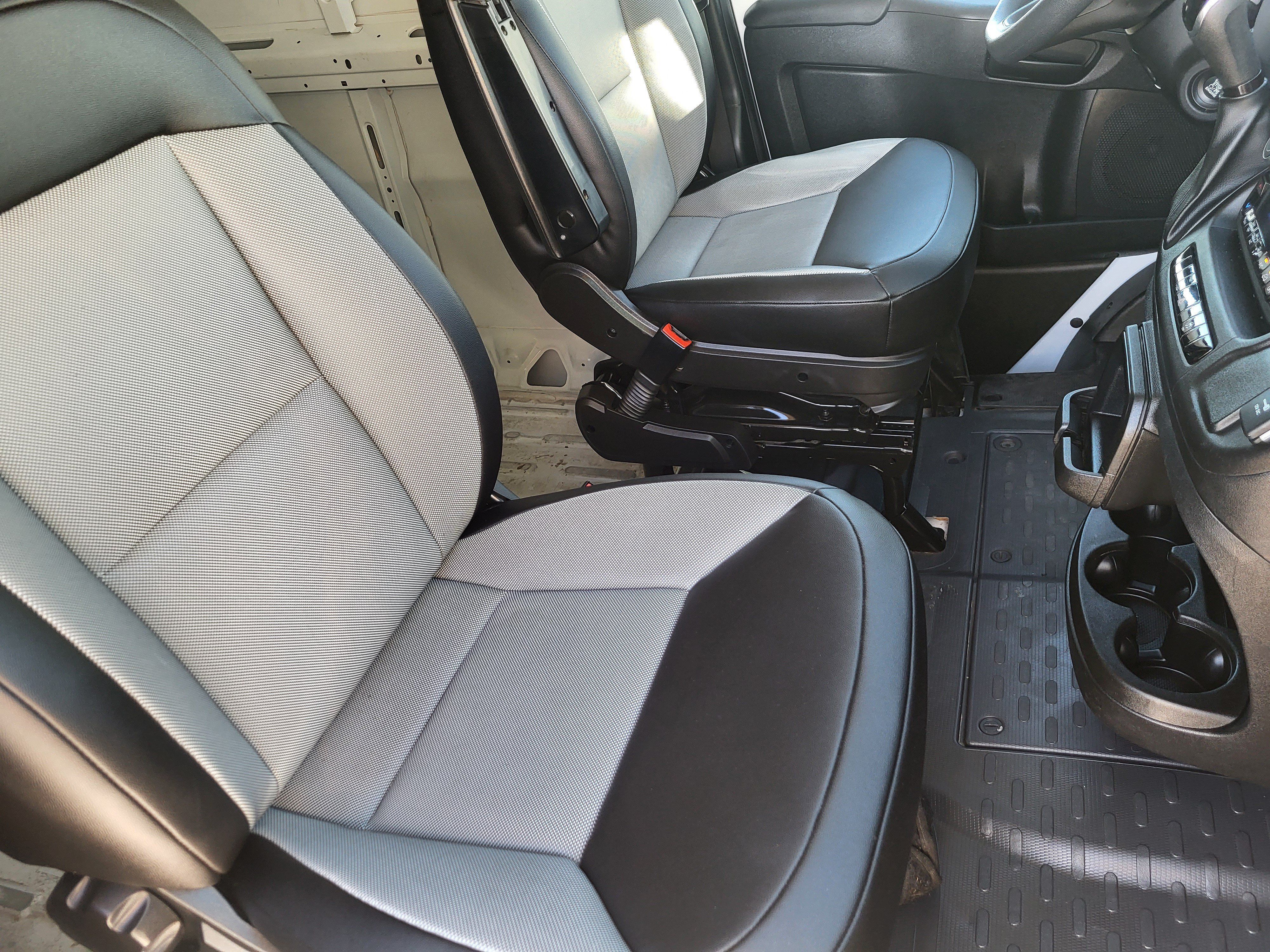 Used 2025 RAM ProMaster 2500 w/ Convenience Group FWD image 13